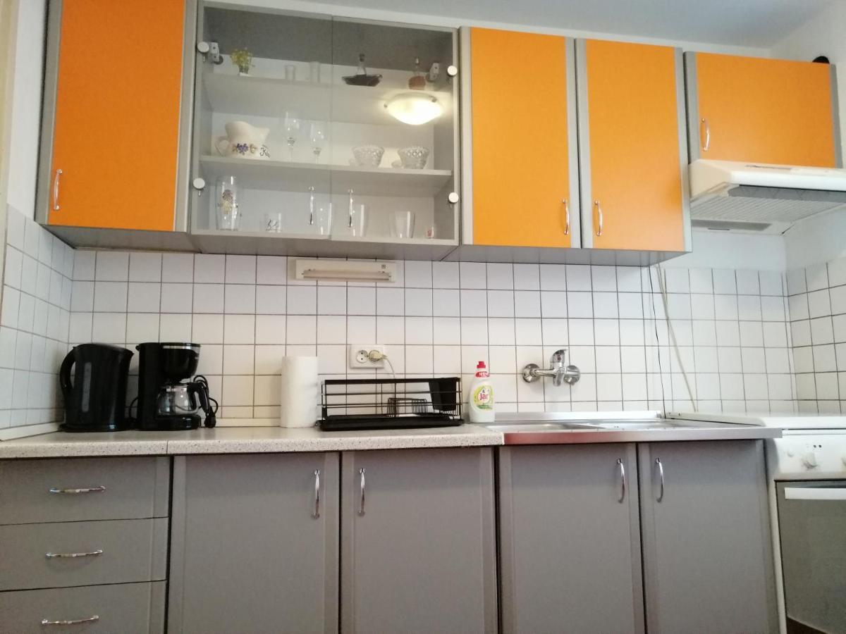 City Center Apartment Dora بولا المظهر الخارجي الصورة